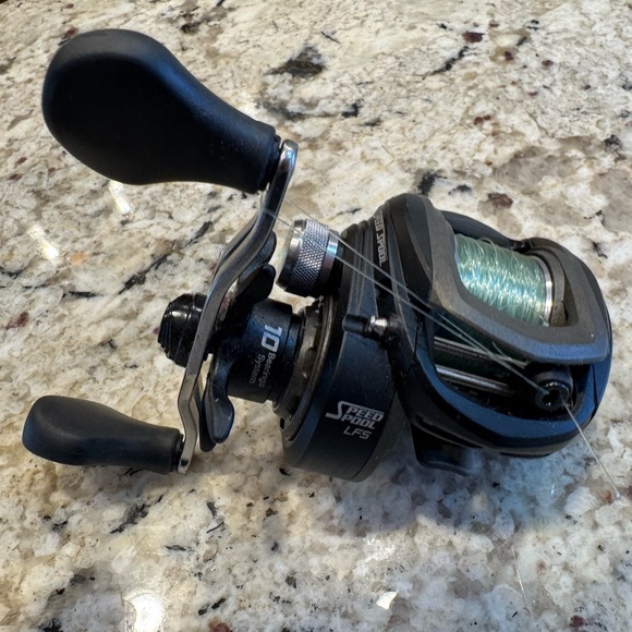 Lews Other - Lew's Speed Spool Baitcast Reel LFS - Right - 6:8:1SSG1H